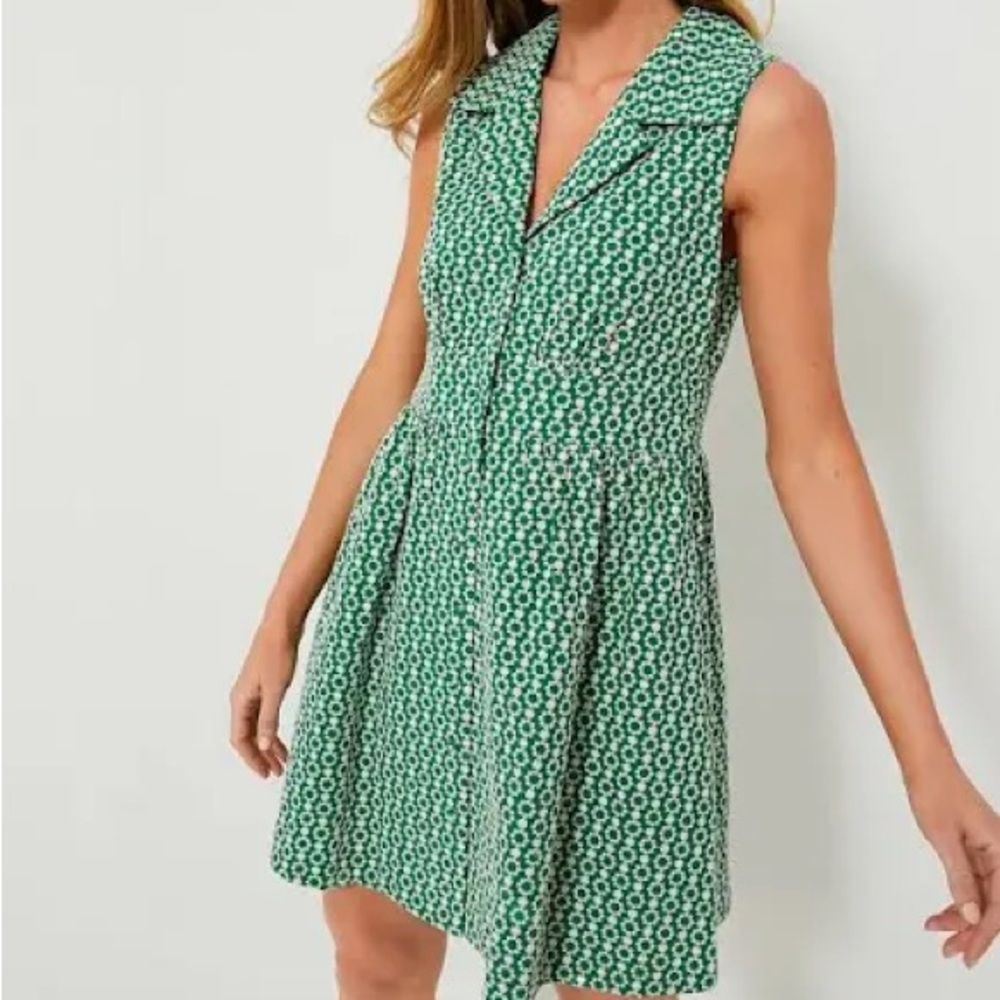 Pomander Place Green Sleeveless Midi Sundress
